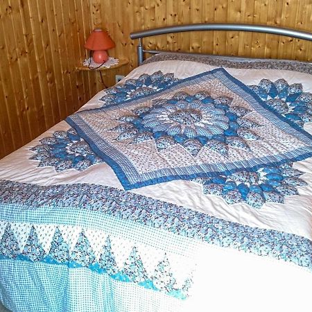 Bungalow Am Waldrand Barth Esterno foto