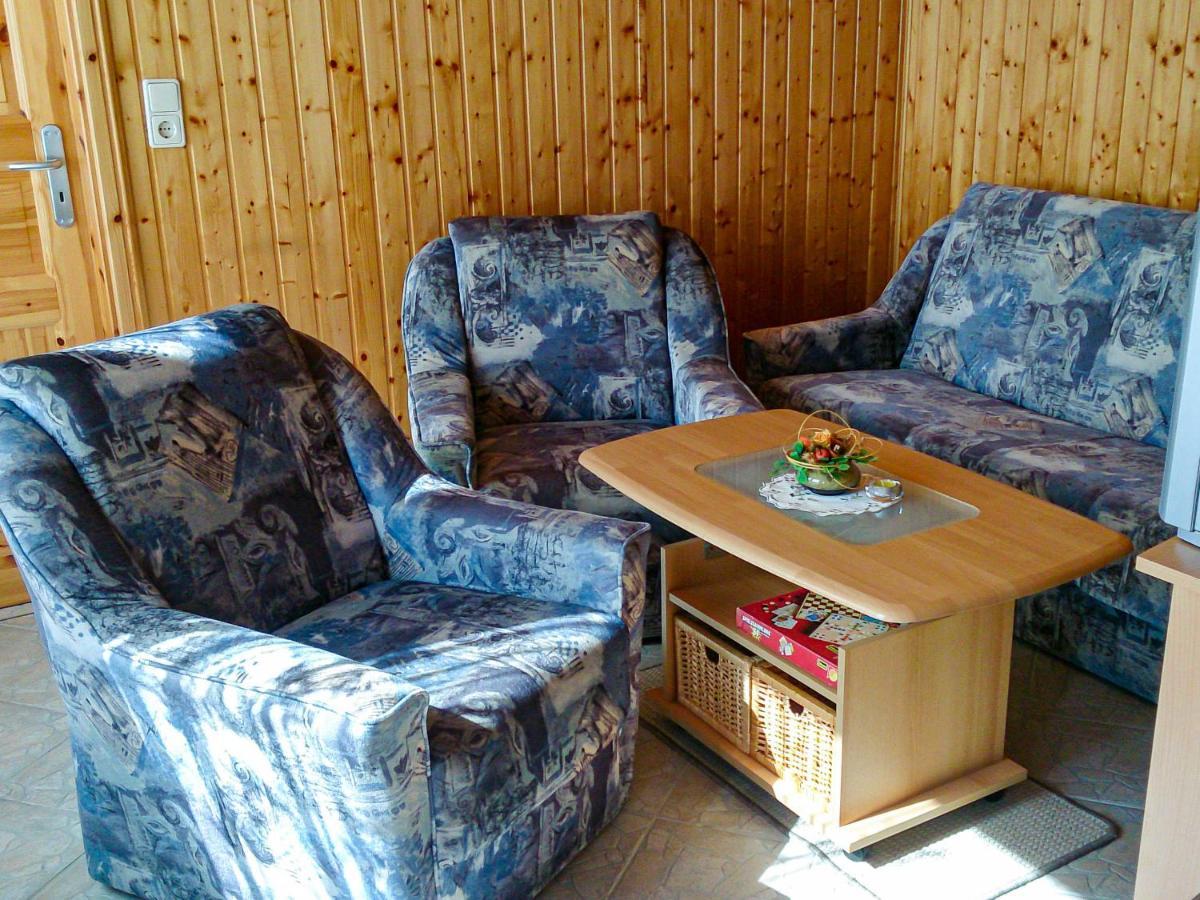 Bungalow Am Waldrand Barth Esterno foto