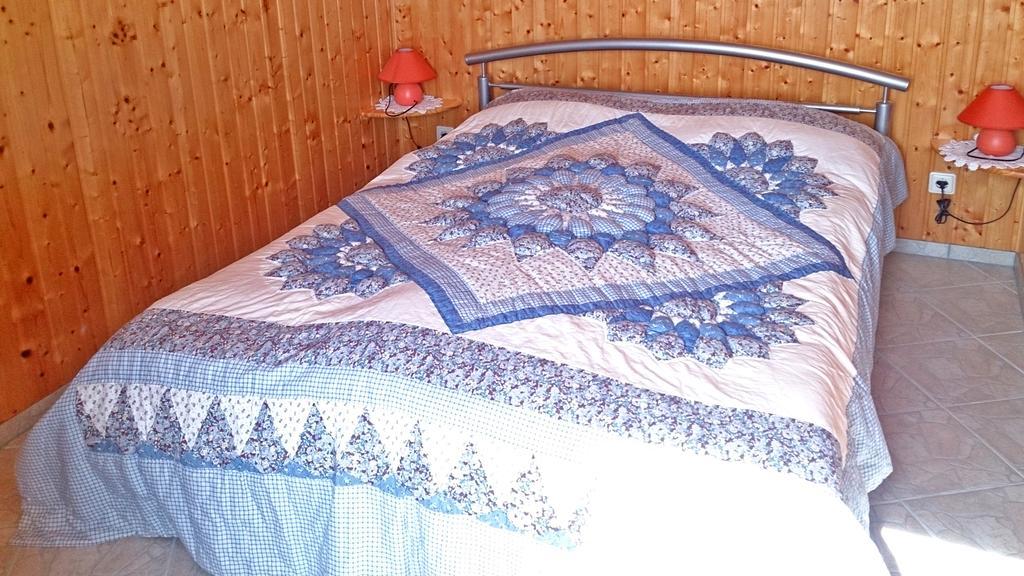 Bungalow Am Waldrand Barth Esterno foto